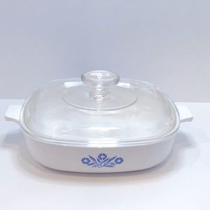 🌺 Vintage Corningware Cassarolle Dish with Lid 9”